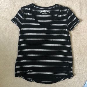 Black Aeropostale Seriously Soft V-neck small